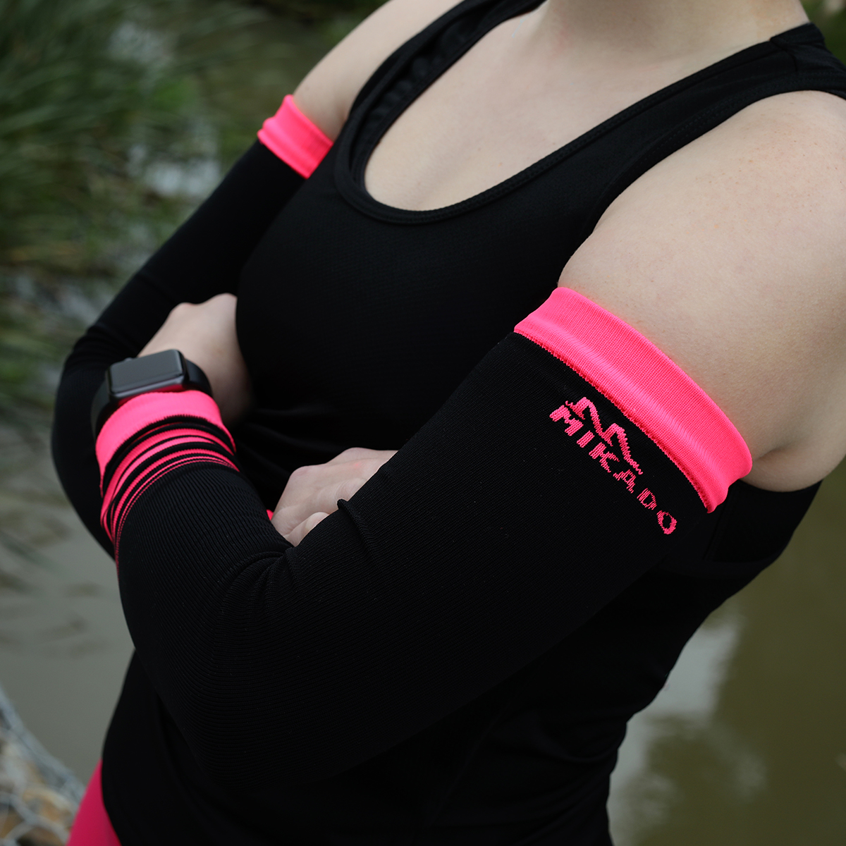 Knitted-Arm-Protector-Pink1